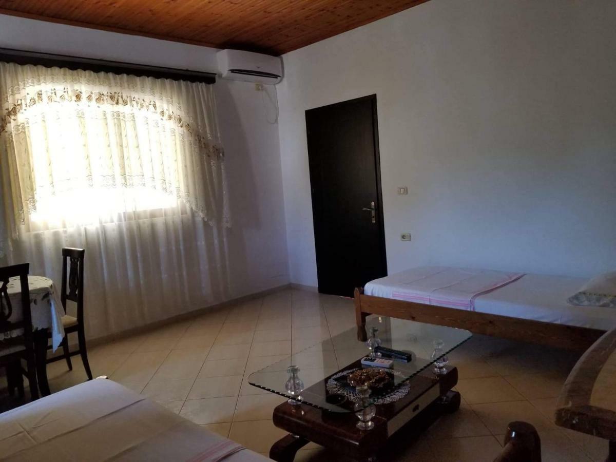 Guesthouse Aleks Ксамил Экстерьер фото