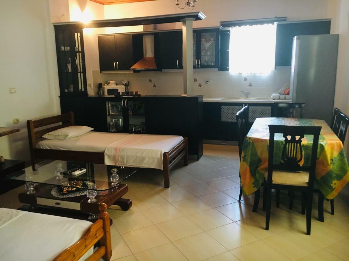 Guesthouse Aleks Ксамил Экстерьер фото